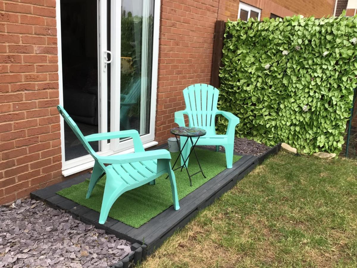 Worcester Fabulous Cherry Tree Mews Self Check In Dogs Welcome By Prior Arrangement , 2 Double Bedrooms ,Super Fast Wi-Fi, With Free Off Road Parking For 2 Vehicles Near Royal Hospital And Woodland Walks ภายนอก รูปภาพ