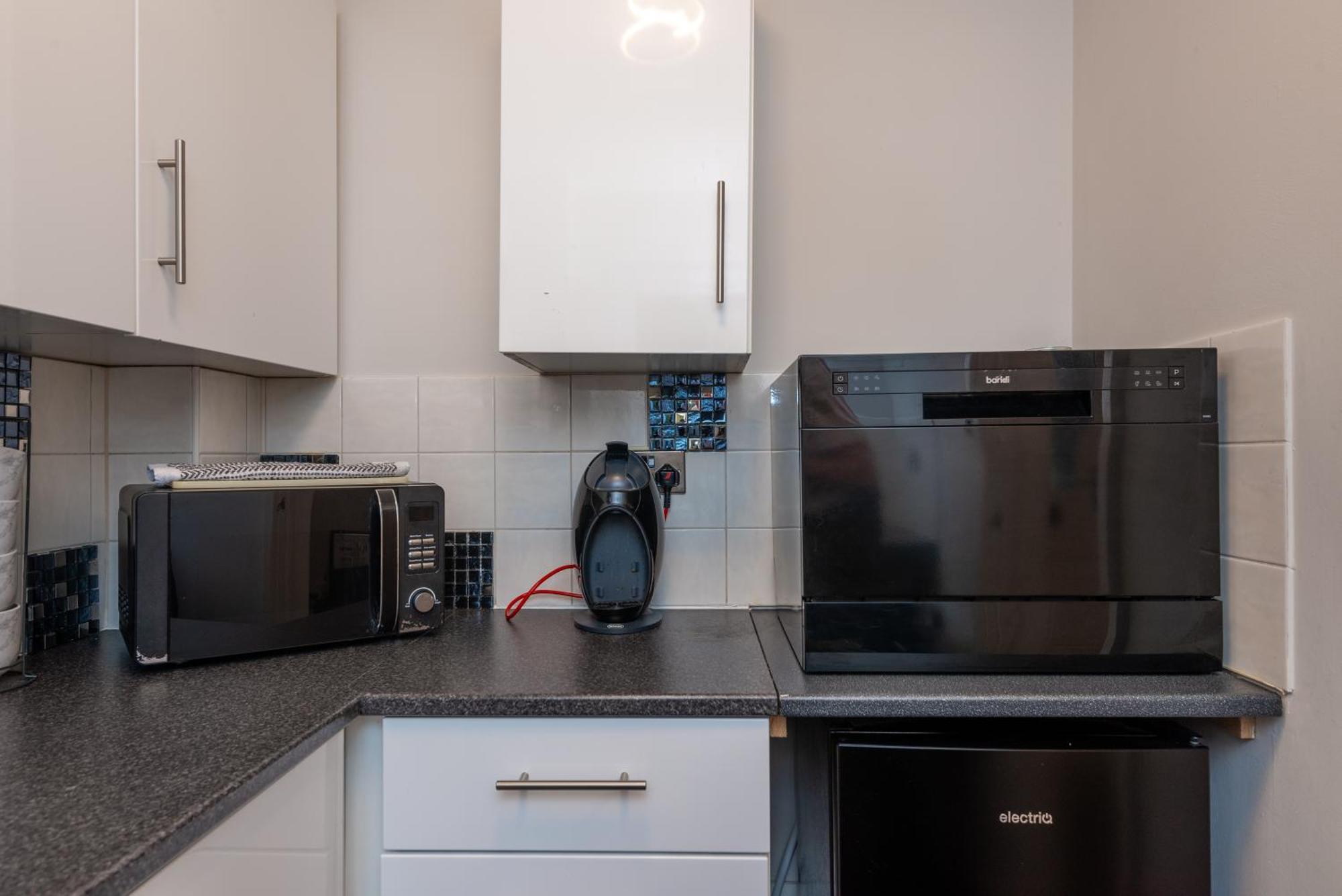 Worcester Fabulous Cherry Tree Mews Self Check In Dogs Welcome By Prior Arrangement , 2 Double Bedrooms ,Super Fast Wi-Fi, With Free Off Road Parking For 2 Vehicles Near Royal Hospital And Woodland Walks ภายนอก รูปภาพ