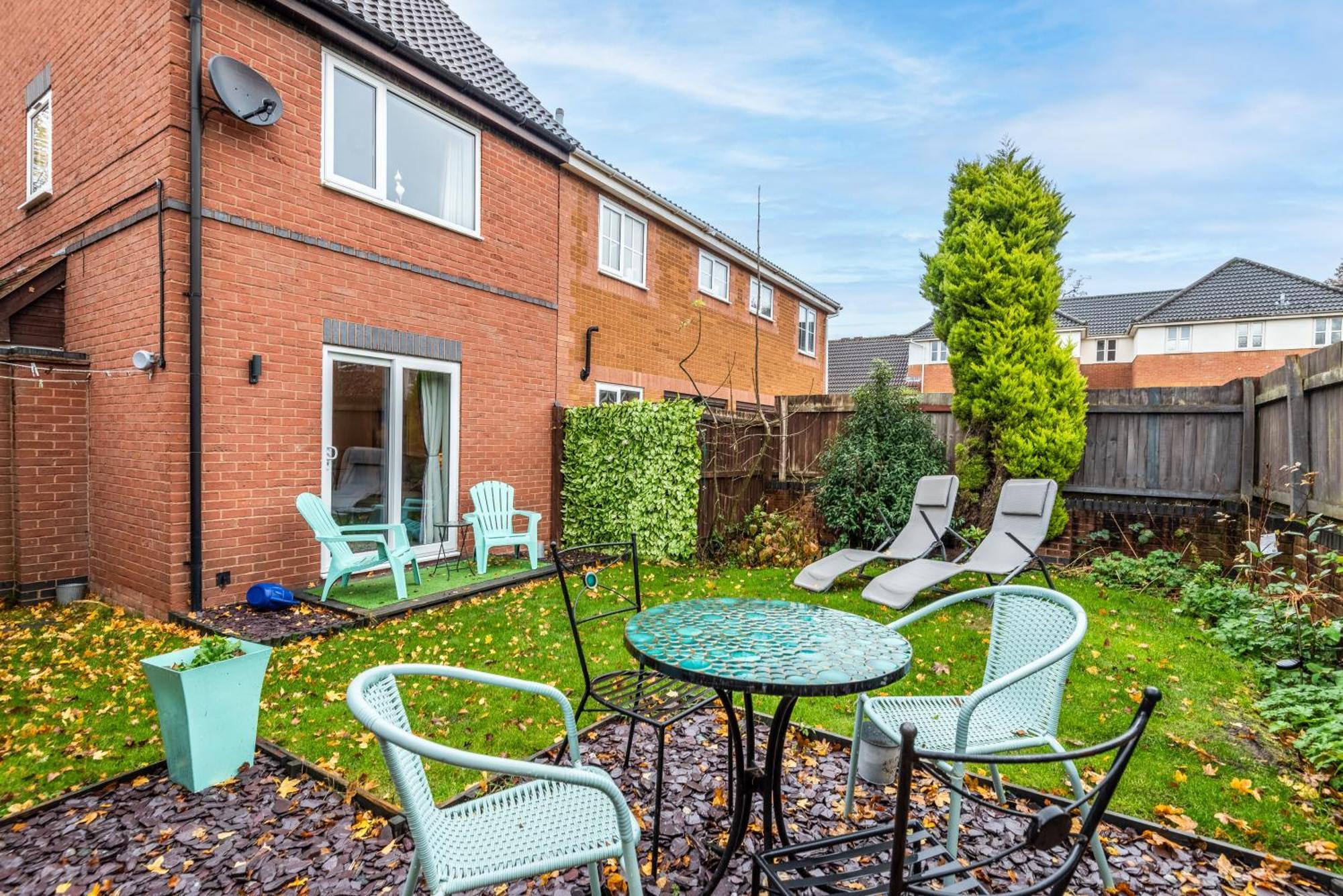 Worcester Fabulous Cherry Tree Mews Self Check In Dogs Welcome By Prior Arrangement , 2 Double Bedrooms ,Super Fast Wi-Fi, With Free Off Road Parking For 2 Vehicles Near Royal Hospital And Woodland Walks ภายนอก รูปภาพ