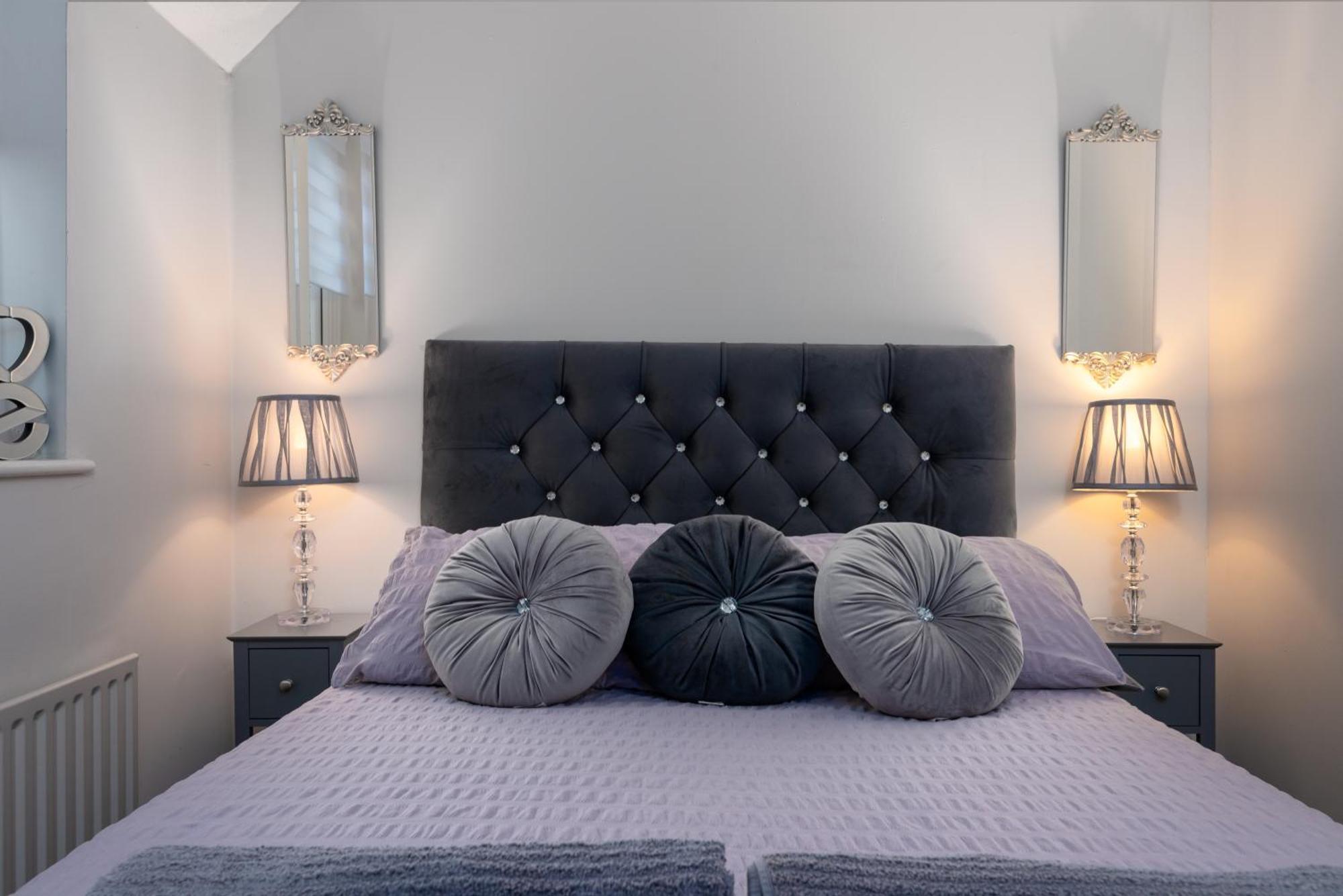 Worcester Fabulous Cherry Tree Mews Self Check In Dogs Welcome By Prior Arrangement , 2 Double Bedrooms ,Super Fast Wi-Fi, With Free Off Road Parking For 2 Vehicles Near Royal Hospital And Woodland Walks ภายนอก รูปภาพ