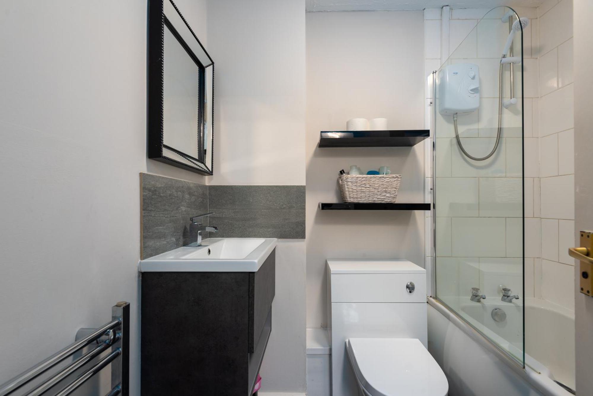 Worcester Fabulous Cherry Tree Mews Self Check In Dogs Welcome By Prior Arrangement , 2 Double Bedrooms ,Super Fast Wi-Fi, With Free Off Road Parking For 2 Vehicles Near Royal Hospital And Woodland Walks ภายนอก รูปภาพ